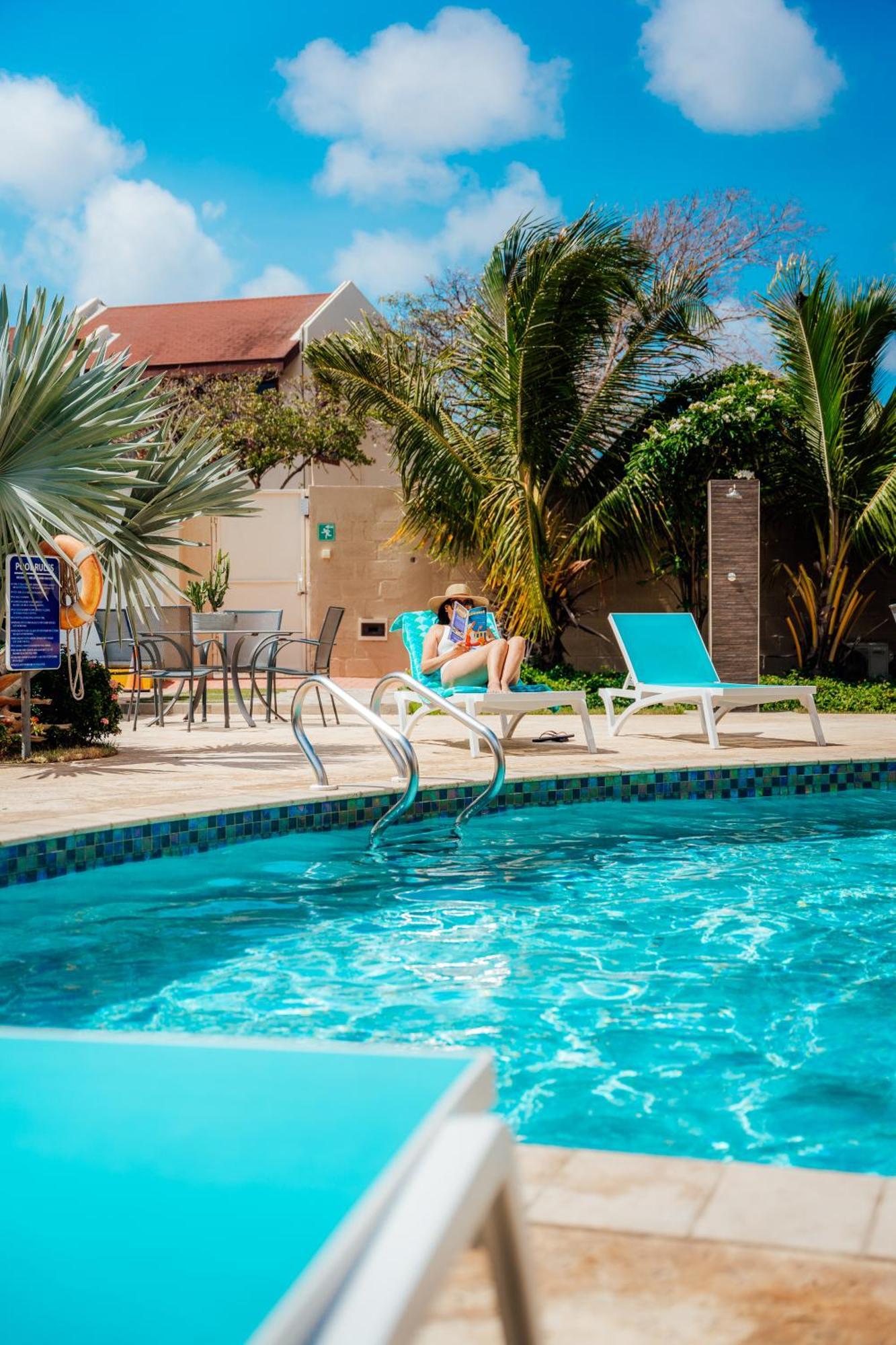 Hotel Rh Boutique Aruba Oranjestad Exteriör bild